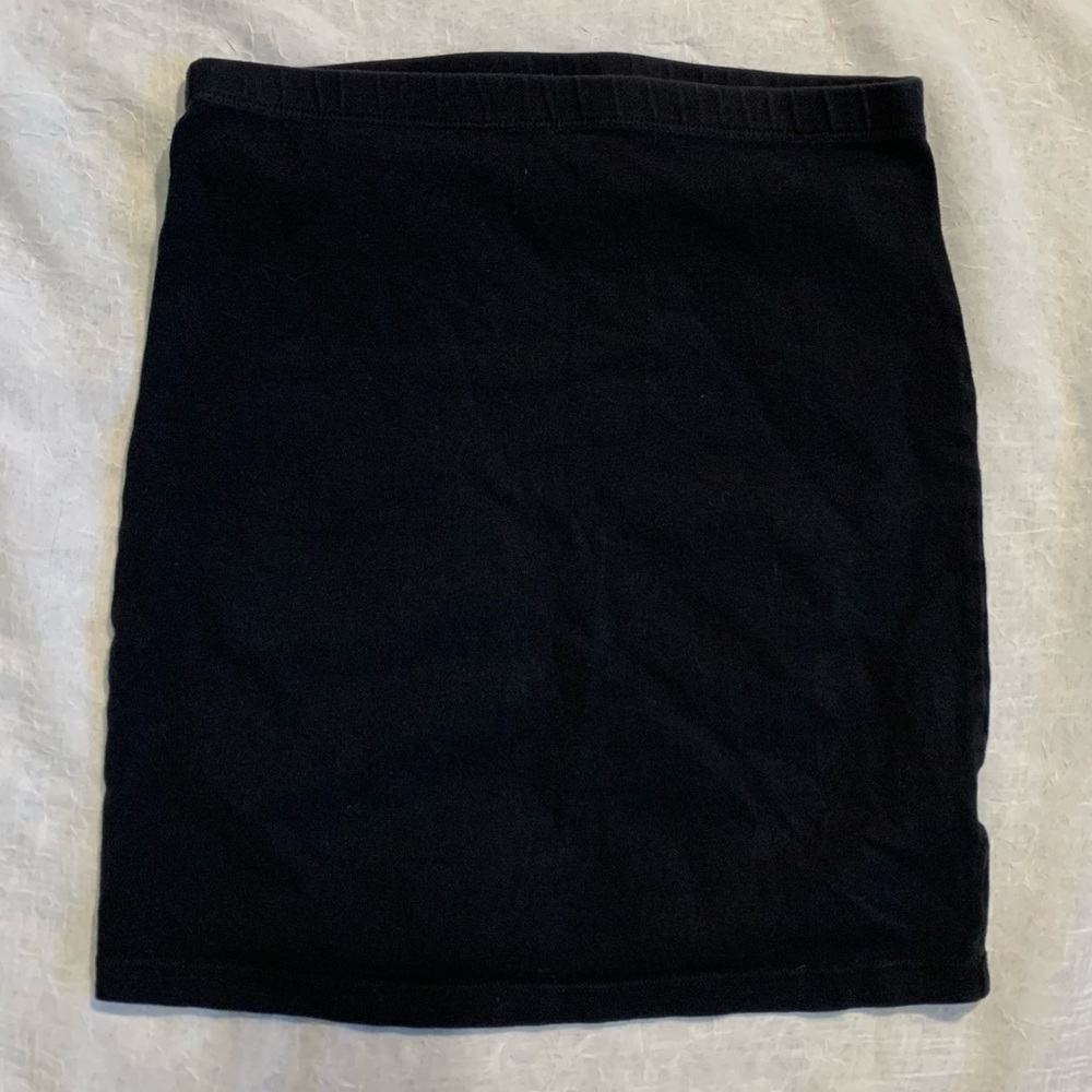 Black mini skirt size medium